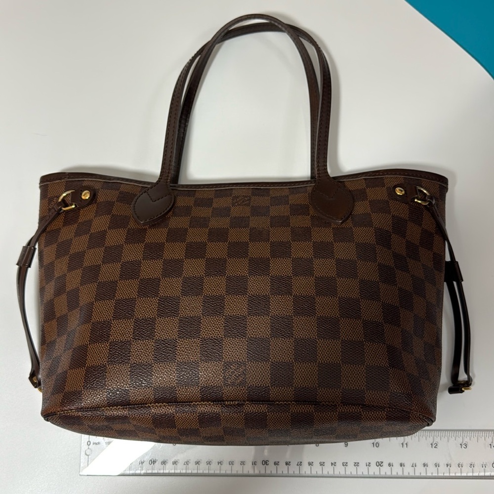 Louis Vuitton Neverfull PM Damier Bag